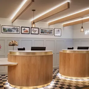 4* Hotel Leonardo